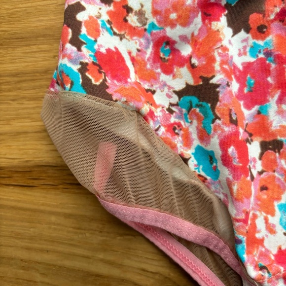 EUC Rolling Pole Shorts - Pink Floral - Size S - Picture 2 of 5